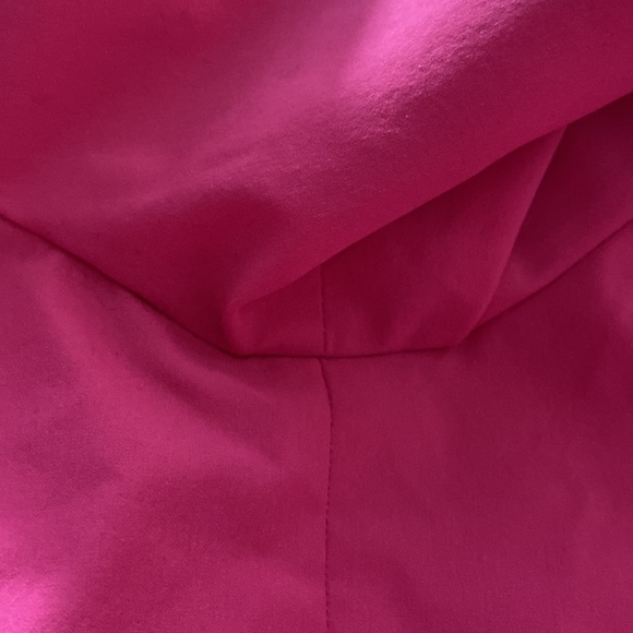 Hilary MacMillan Barbie - Picture 10 of 10